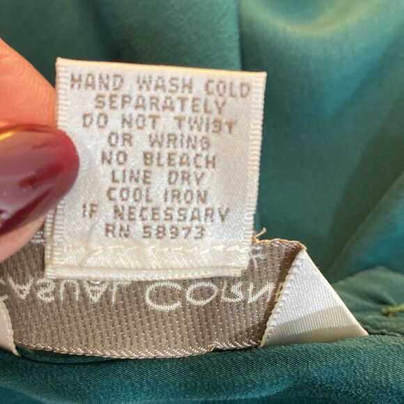 Casual Corner Emerald Green Silk Short Sleeve Blouse Top - Picture 7 of 9